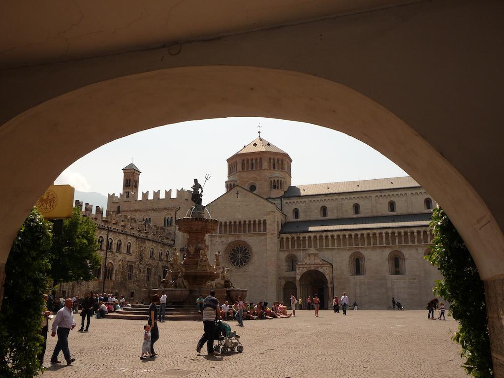 Alloggio Turistico Short Lets Al Parco Di Melta Lägenhet Trento Exteriör bild